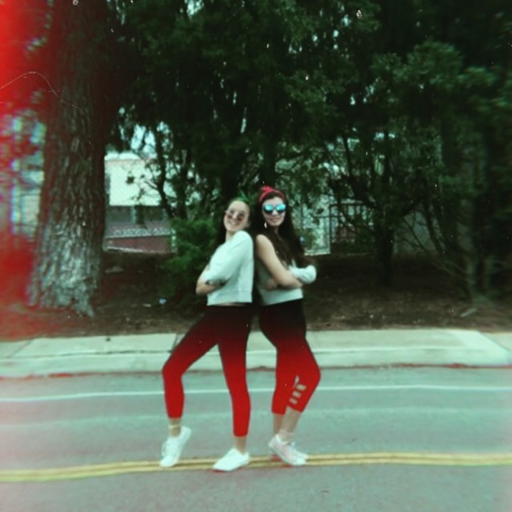 Meet your Poshers, Kylie & Lily!!🖤🖤🖤